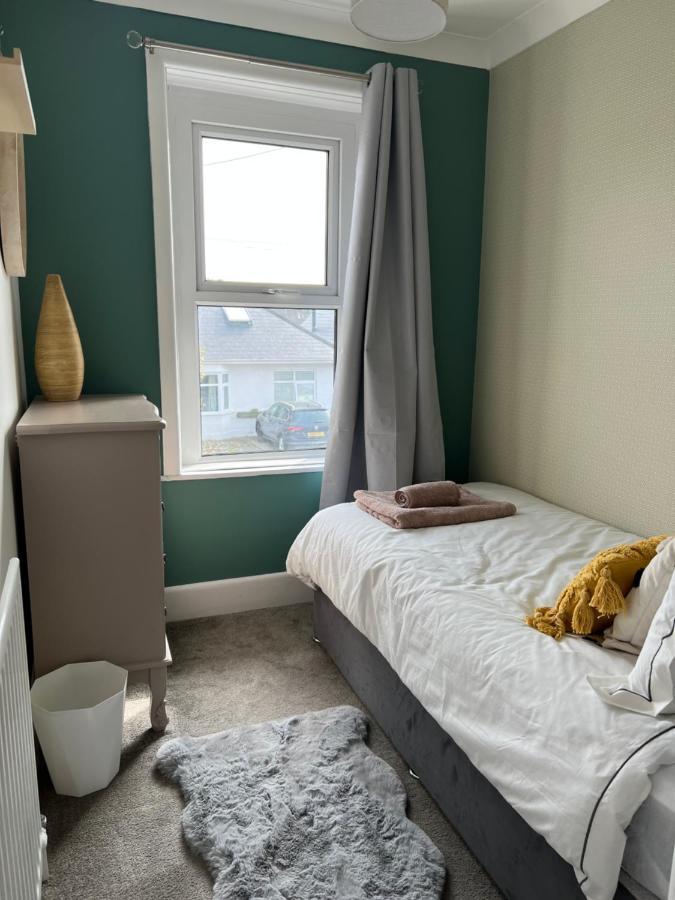 Spacious 4 Bed Rooms, Parking, Garden&Near Parks, Beaches&University Bournemouth Exterior foto